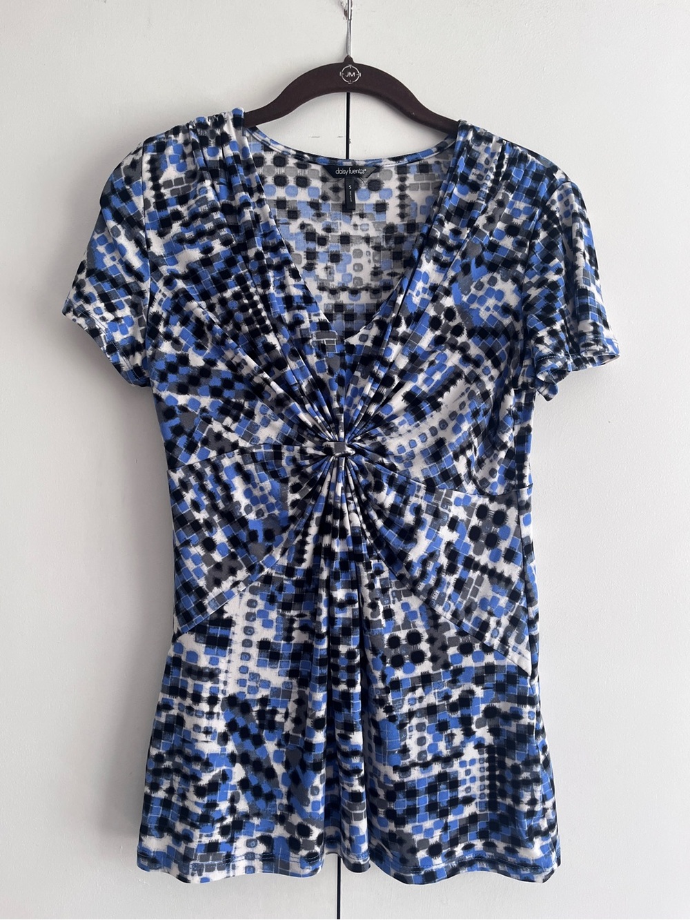 Daisy Fuentes Blue and Black Abstract Twist-Front Short Sleeve Top